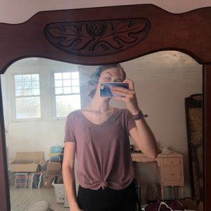 SO mauve pocket t-shirt